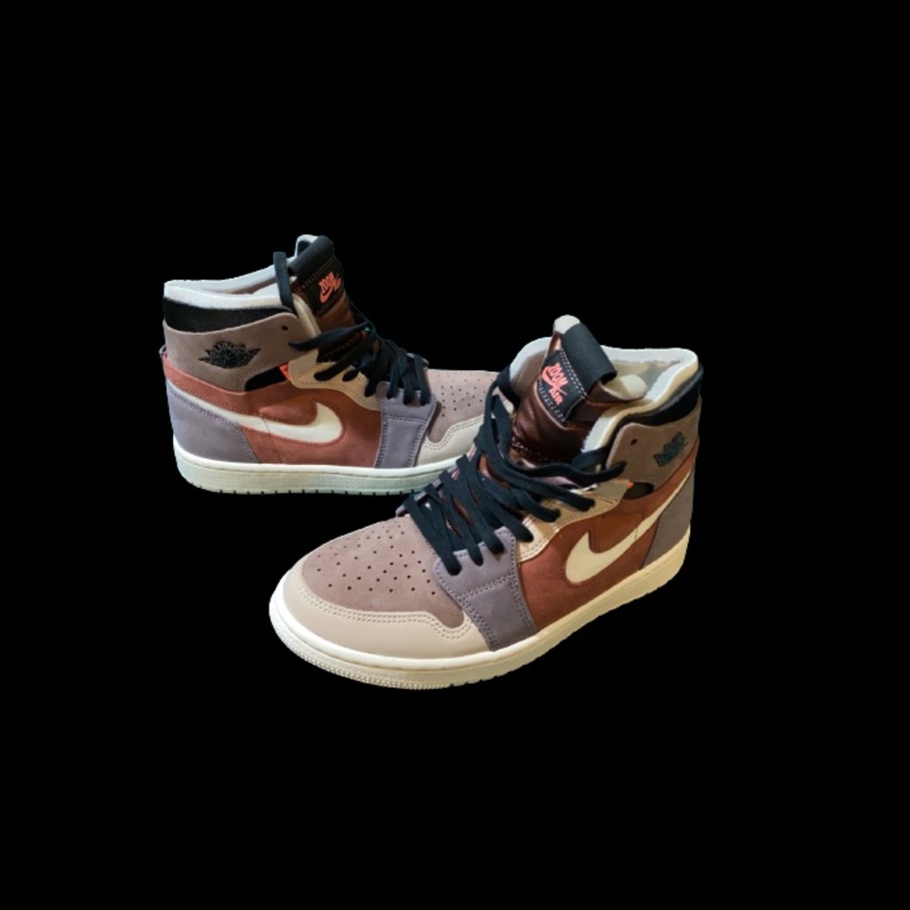 Nike Women's Sneakers in Brown and Cream